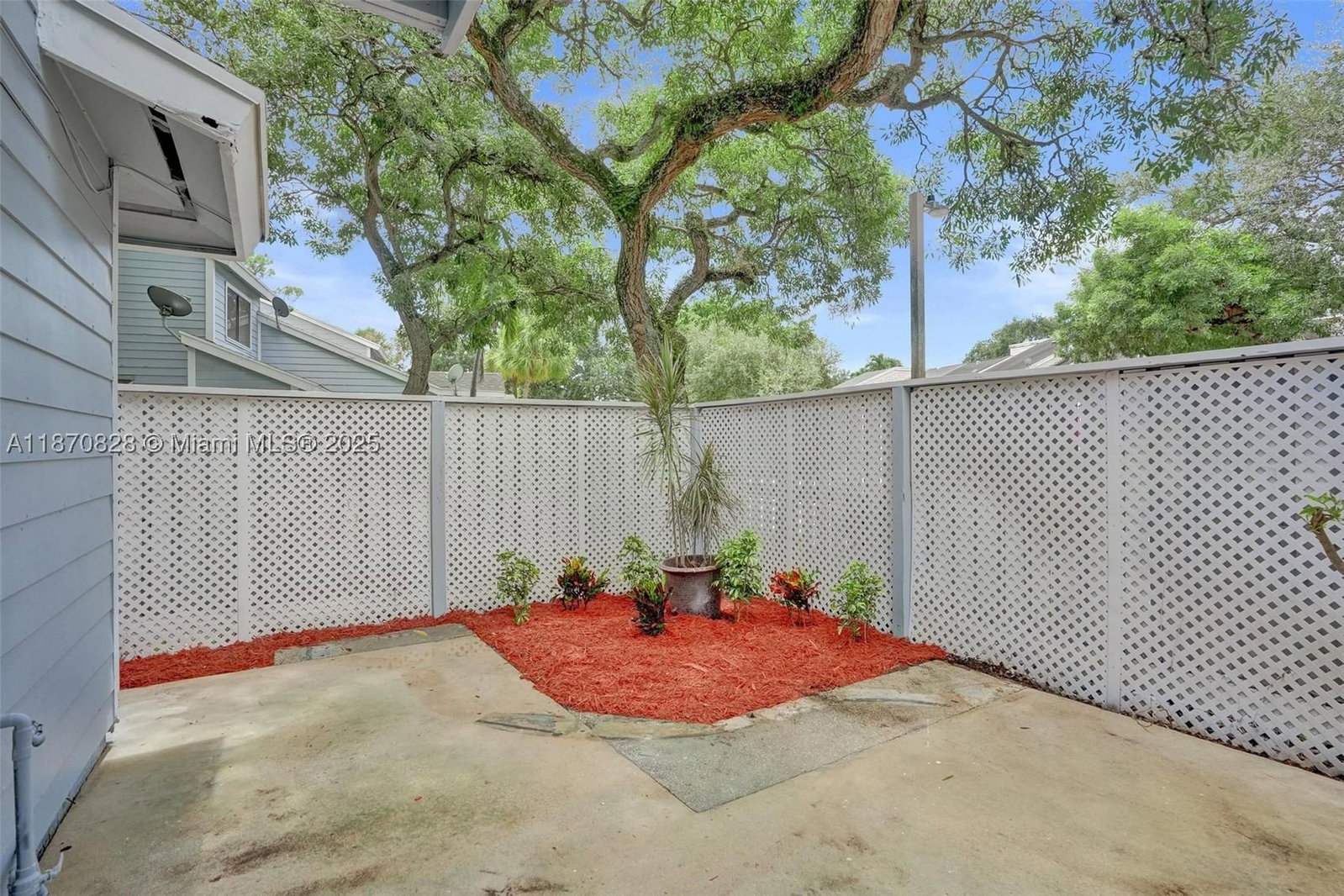 Real estate property located at 1818 Adventure Pl, Broward, Rock Island Land Corp, North Lauderdale, FL