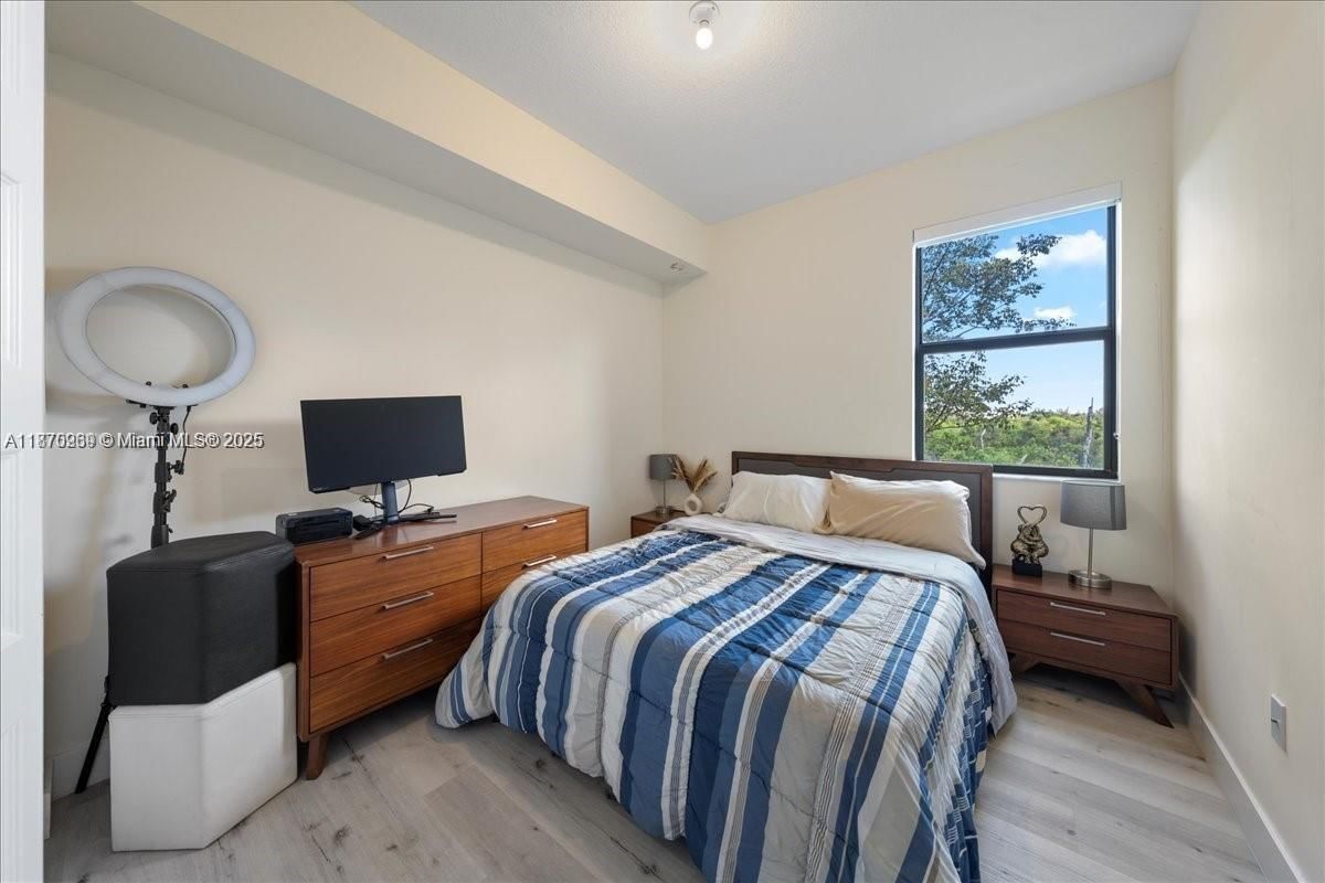 Real estate property located at 10413 82nd St #9, Miami-dade, Highland At Park Central, Doral, FL