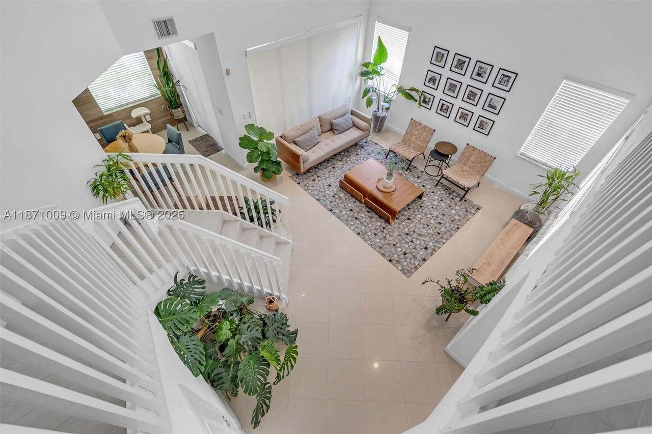 Real estate property located at 8467 110th Pl, Miami-dade, Galapagos Ii, Doral, FL