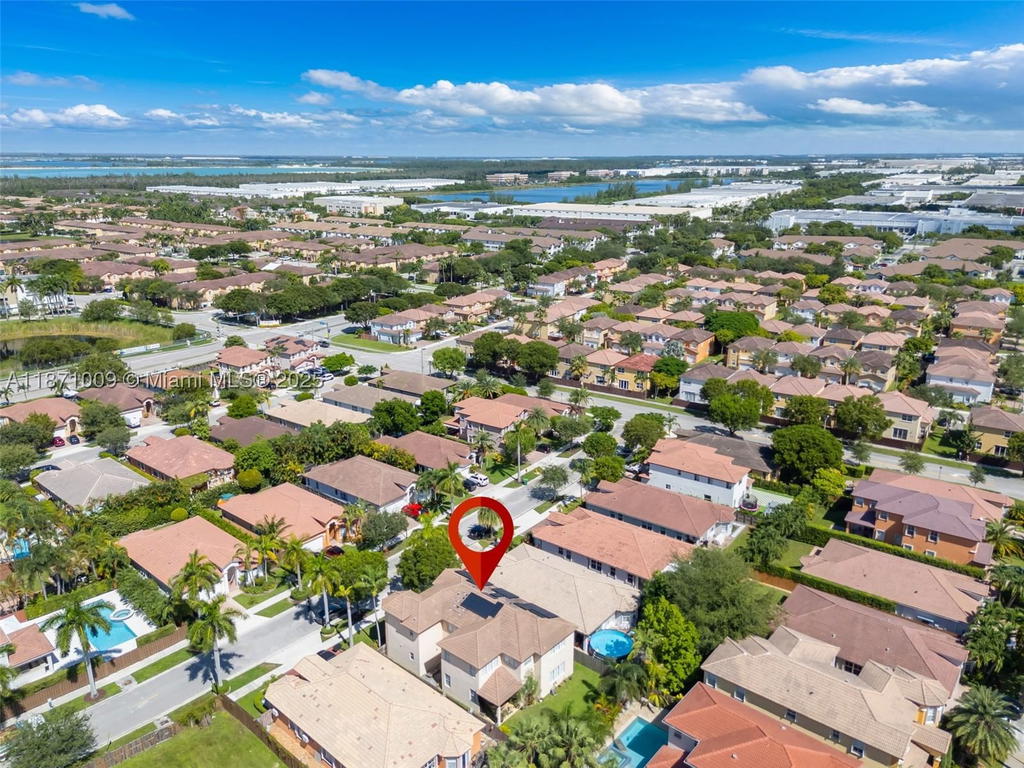 Real estate property located at 8467 110th Pl, Miami-dade, Galapagos Ii, Doral, FL