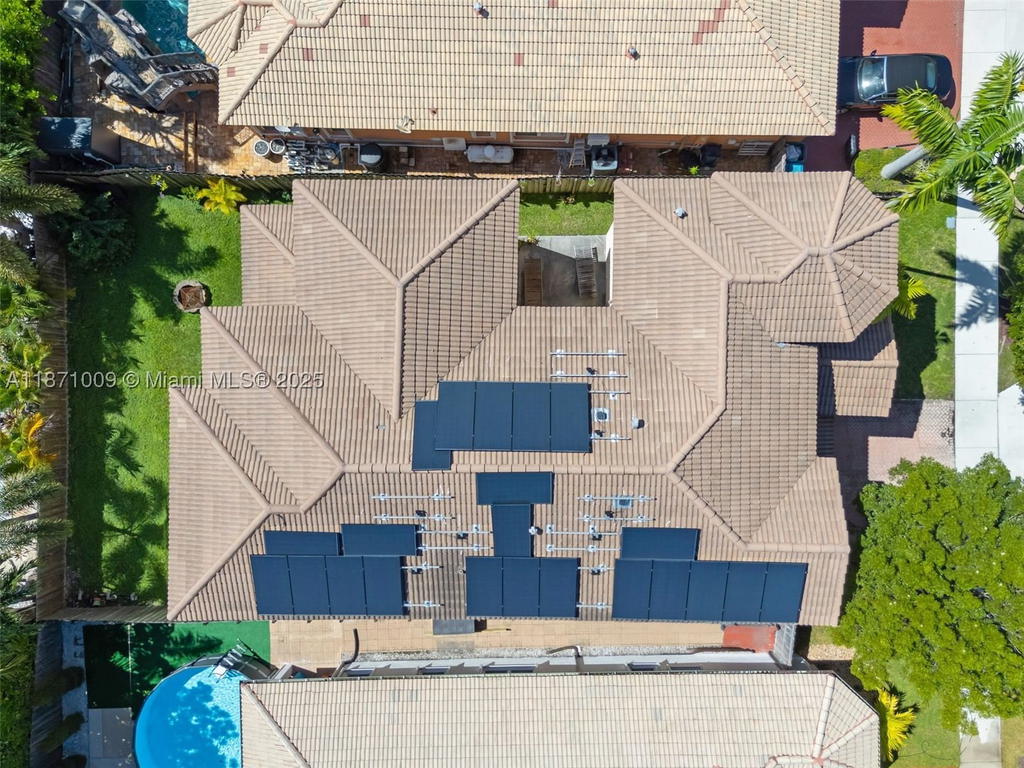 Real estate property located at 8467 110th Pl, Miami-dade, Galapagos Ii, Doral, FL