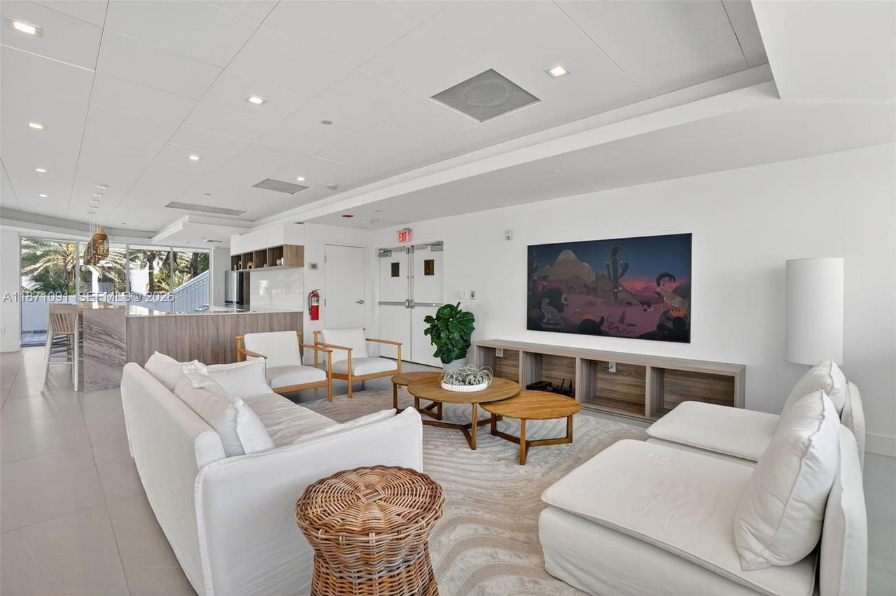 Real estate property located at 5900 Collins Ave #1607, Miami-dade, The Grandview Condo, Miami Beach, FL