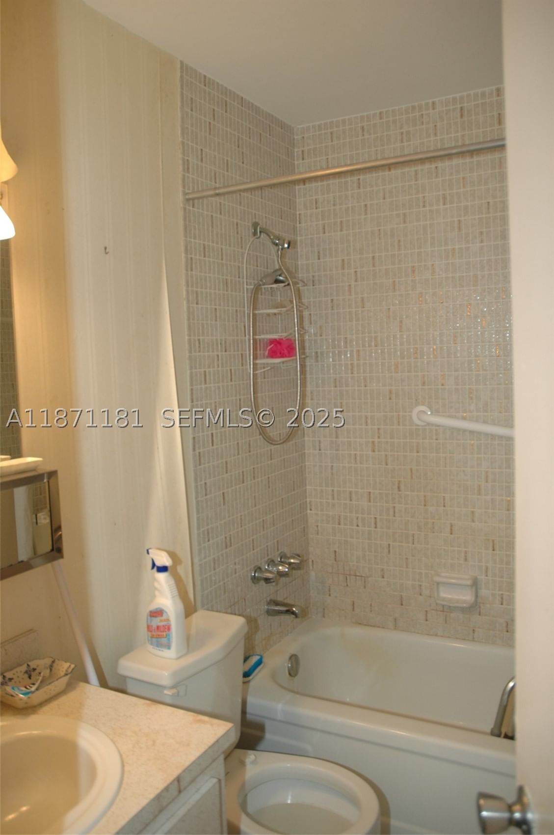 Real estate property located at 5300 Washington St Q307, Broward, Beverly Hills Condo Numbe, Hollywood, FL