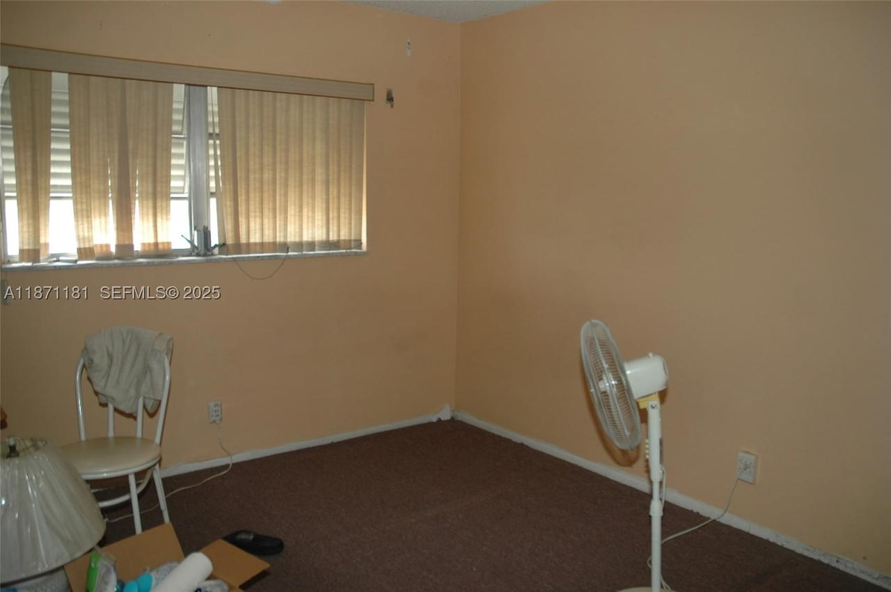 Real estate property located at 5300 Washington St Q307, Broward, Beverly Hills Condo Numbe, Hollywood, FL