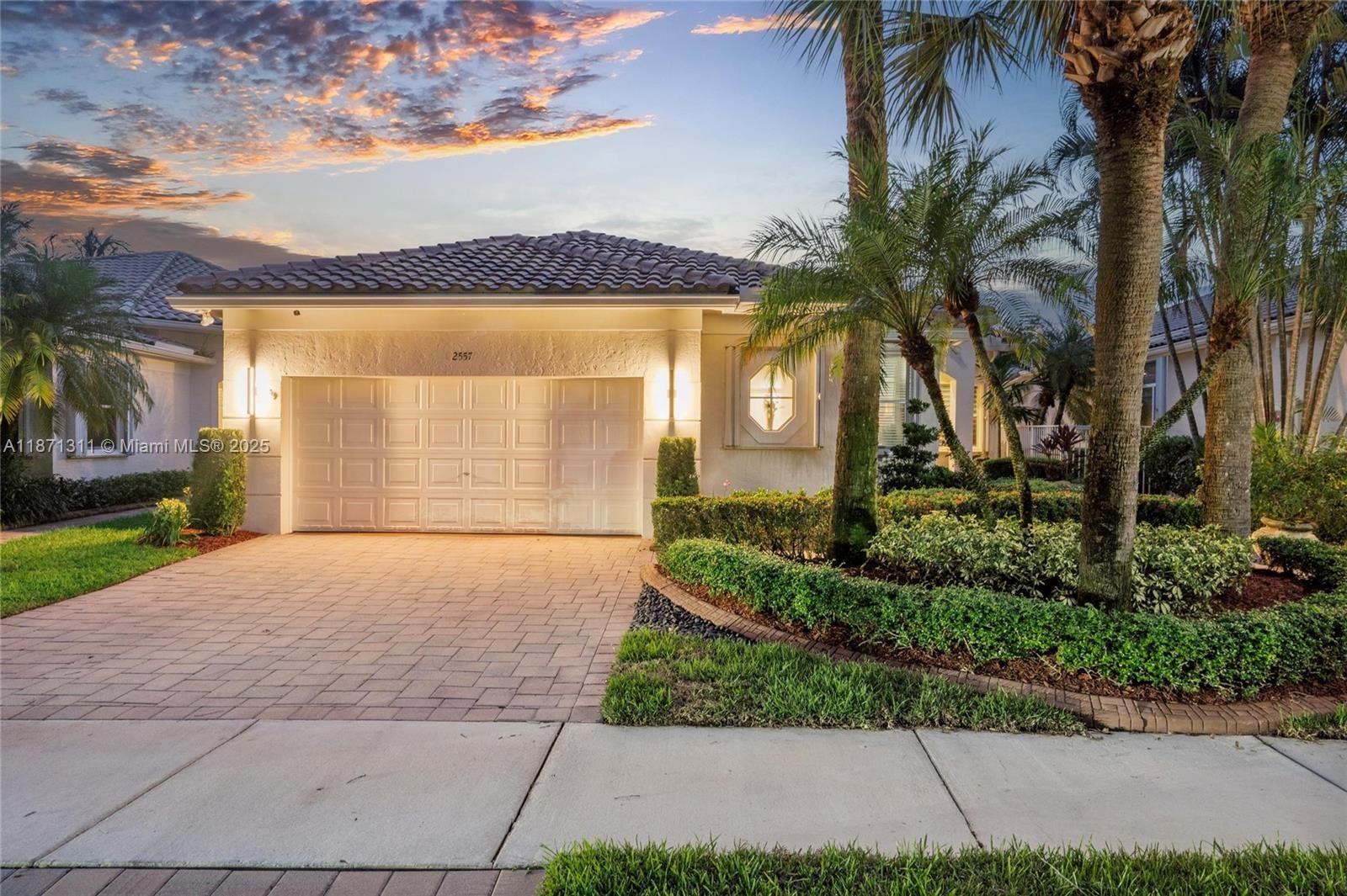 Real estate property located at 2557 Bay Pointe Dr, Broward, Sector 7 - Parcels J-2 &, Weston, FL