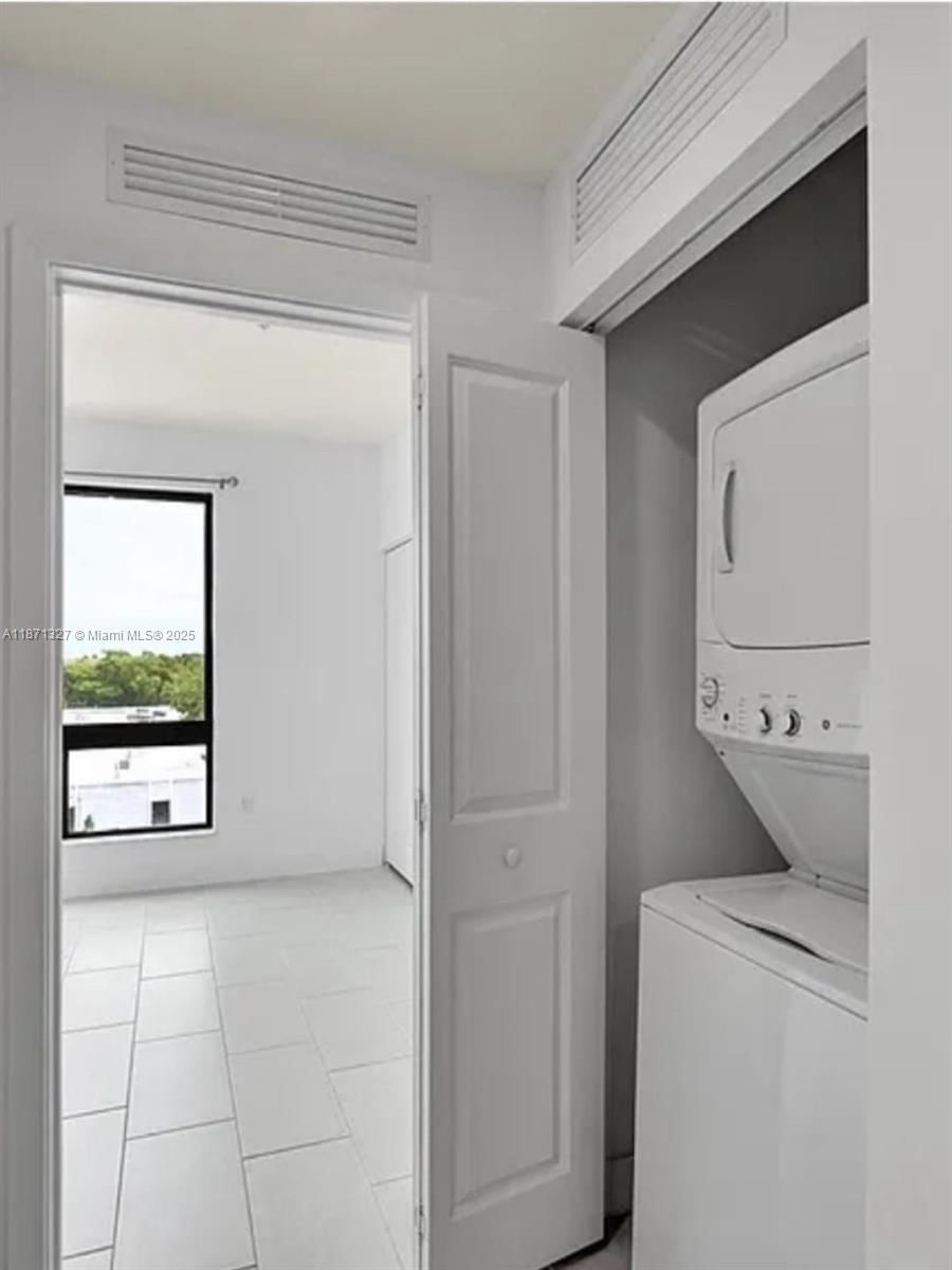 Real estate property located at 8167 41st St E-406, Miami-dade, Downtown Doral South Phas, Doral, FL