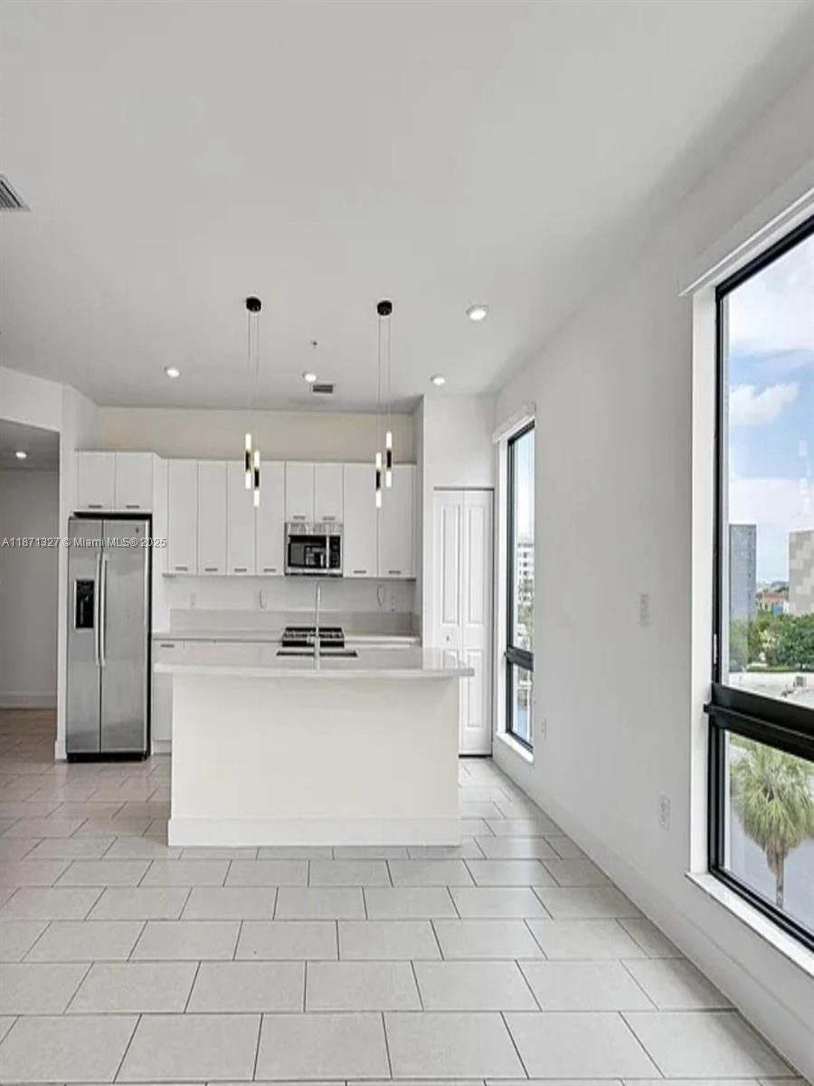 Real estate property located at 8167 41st St E-406, Miami-dade, Downtown Doral South Phas, Doral, FL