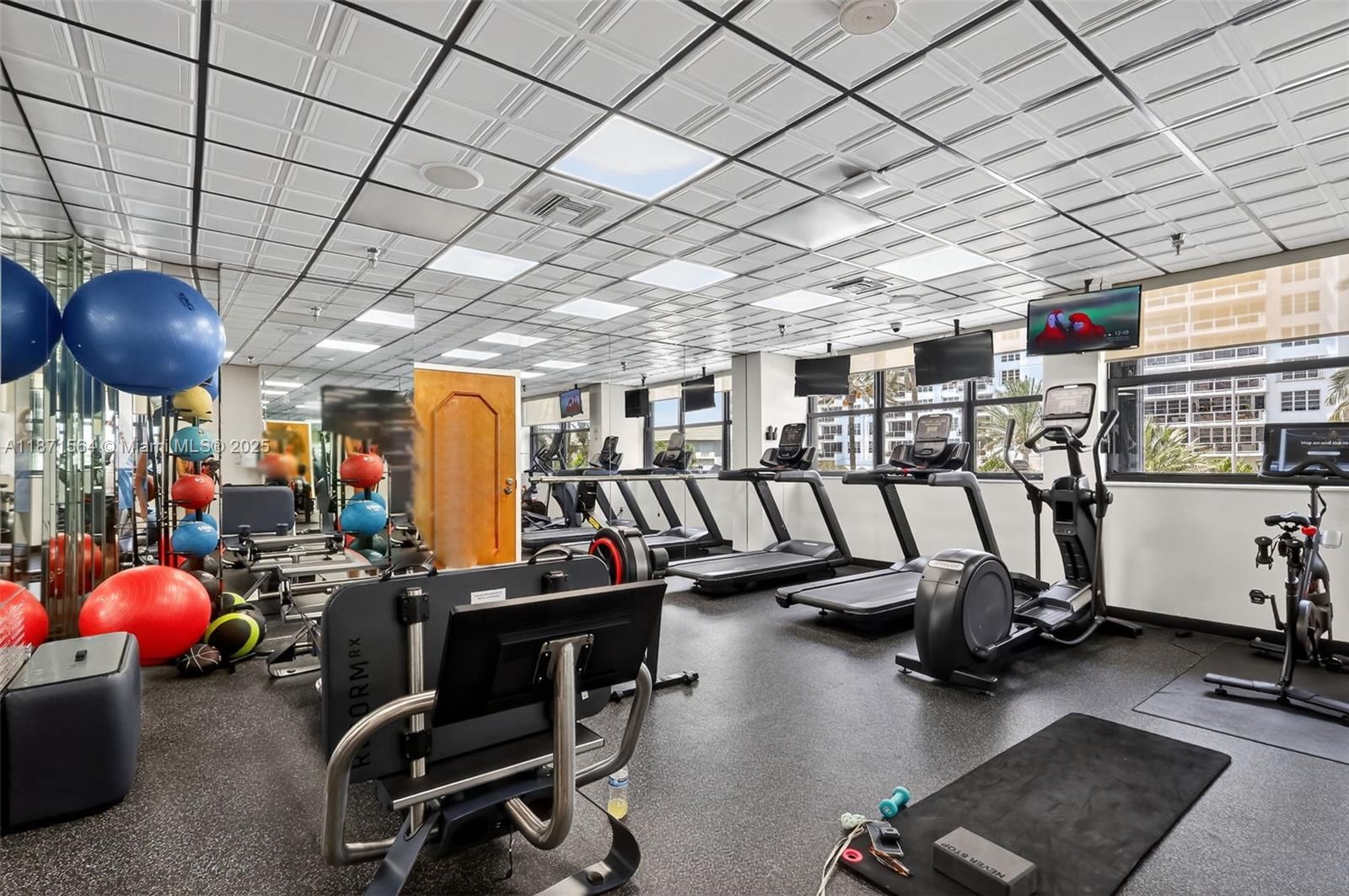 Real estate property located at 5757 Collins Ave #801, Miami-dade, Lexcellence Condo, Miami Beach, FL