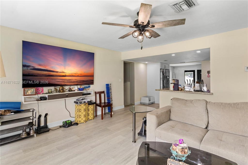 Real estate property located at 6611 Park St, Broward, Driftwood Acres, Hollywood, FL
