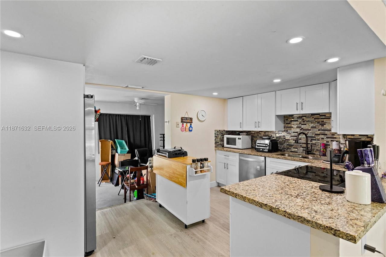 Real estate property located at 6611 Park St, Broward, Driftwood Acres, Hollywood, FL