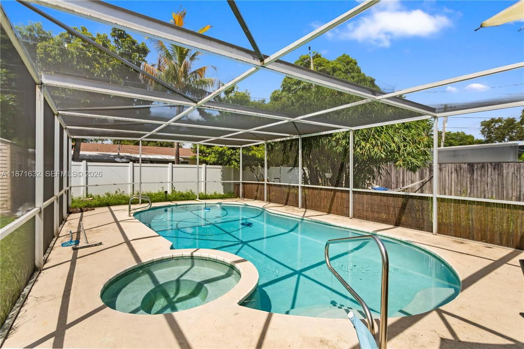 Real estate property located at 6611 Park St, Broward, Driftwood Acres, Hollywood, FL