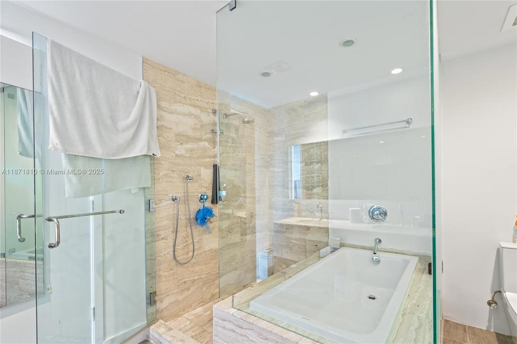 Real estate property located at 2900 7th Ave #1804, Miami-dade, Biscayne Beach Condo, Miami, FL