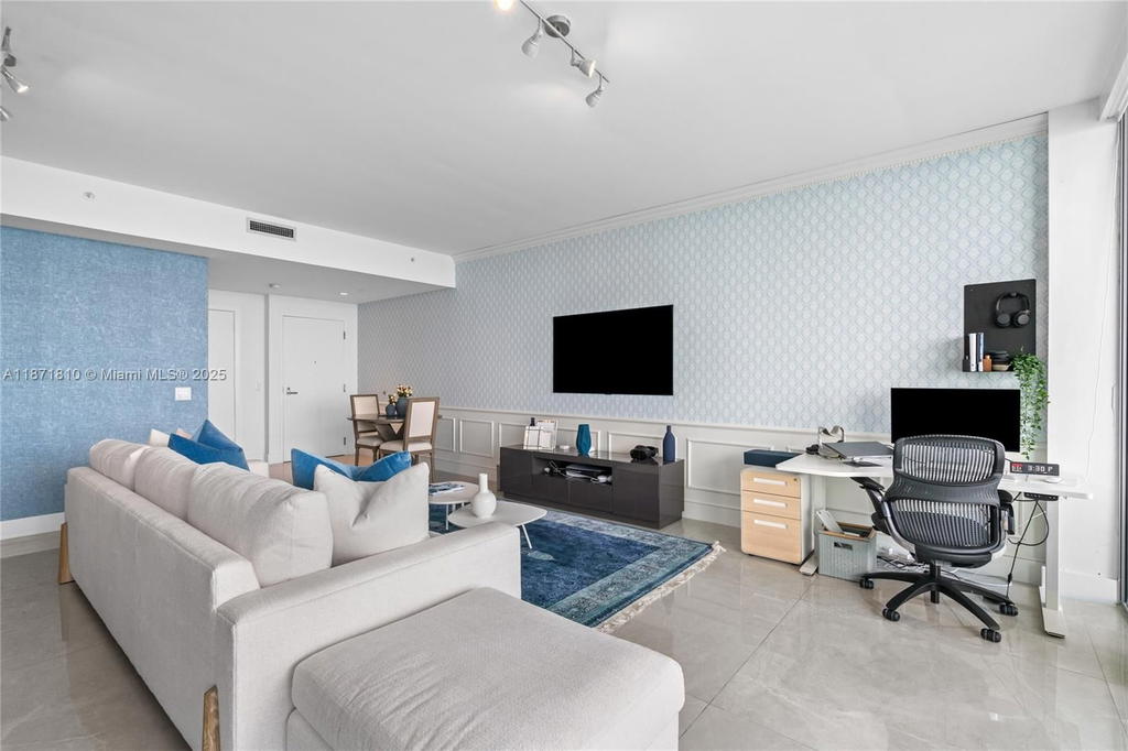 Real estate property located at 2900 7th Ave #1804, Miami-dade, Biscayne Beach Condo, Miami, FL