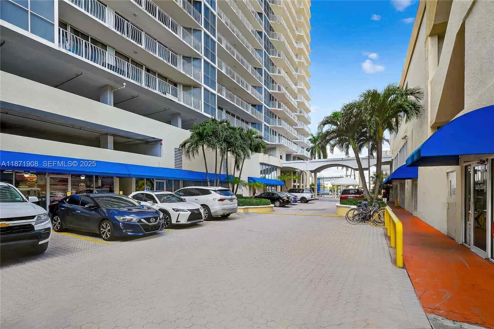 Real estate property located at 7601 Treasure Dr #2222, Miami-dade, The Grandview Palace Cond, North Bay Village, FL