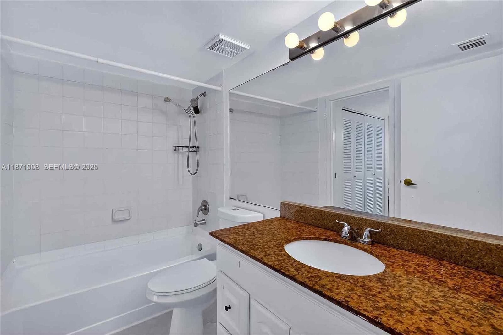 Real estate property located at 7601 Treasure Dr #2222, Miami-dade, The Grandview Palace Cond, North Bay Village, FL