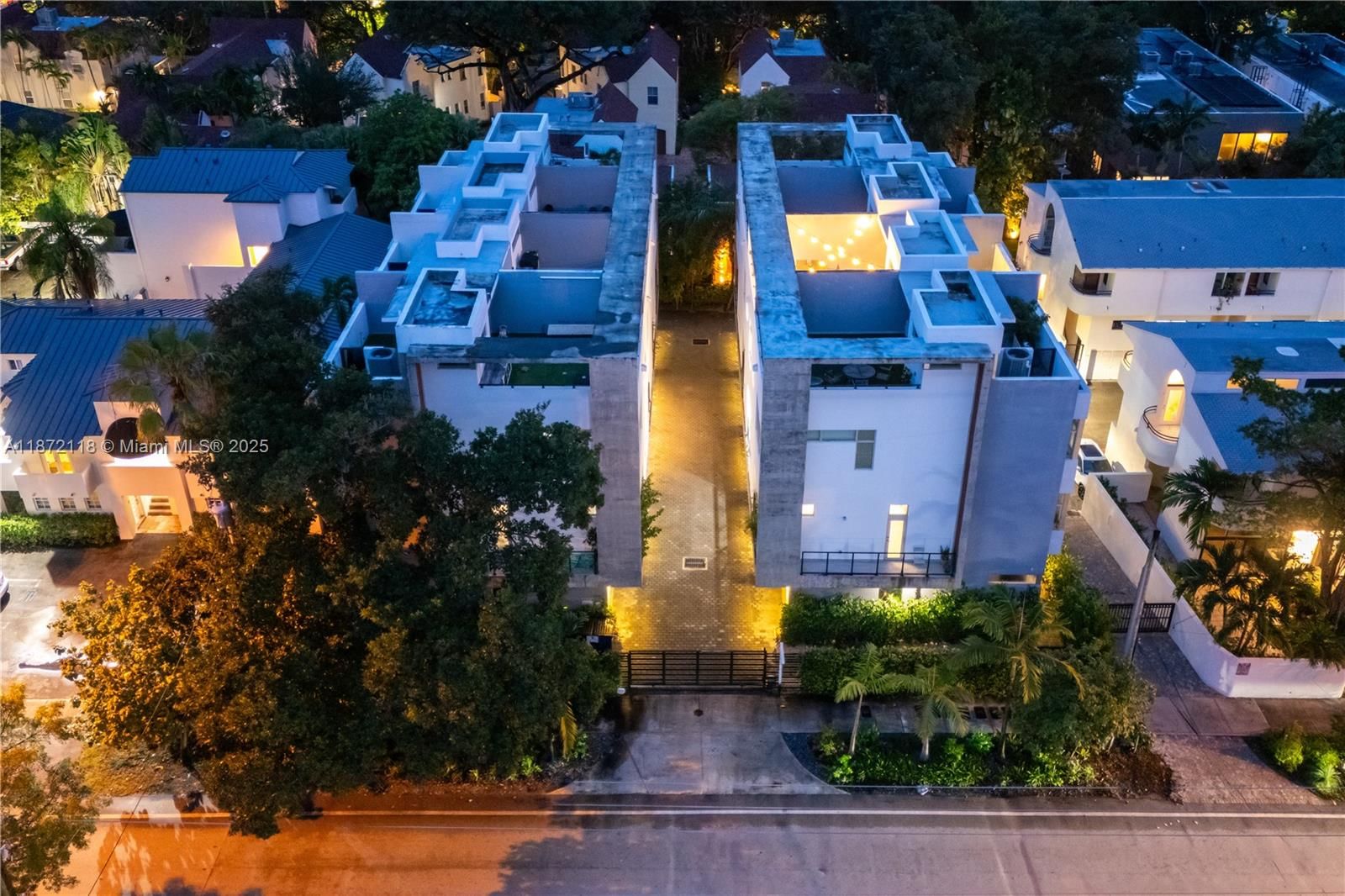 Real estate property located at 2926 Bird Ave #2, Miami-dade, Pent Homestead, Miami, FL