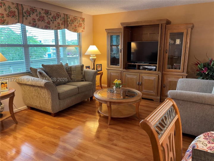 Real estate property located at 3033 Berkshire B #3033, Broward, Berkshire B Condo, Deerfield Beach, FL