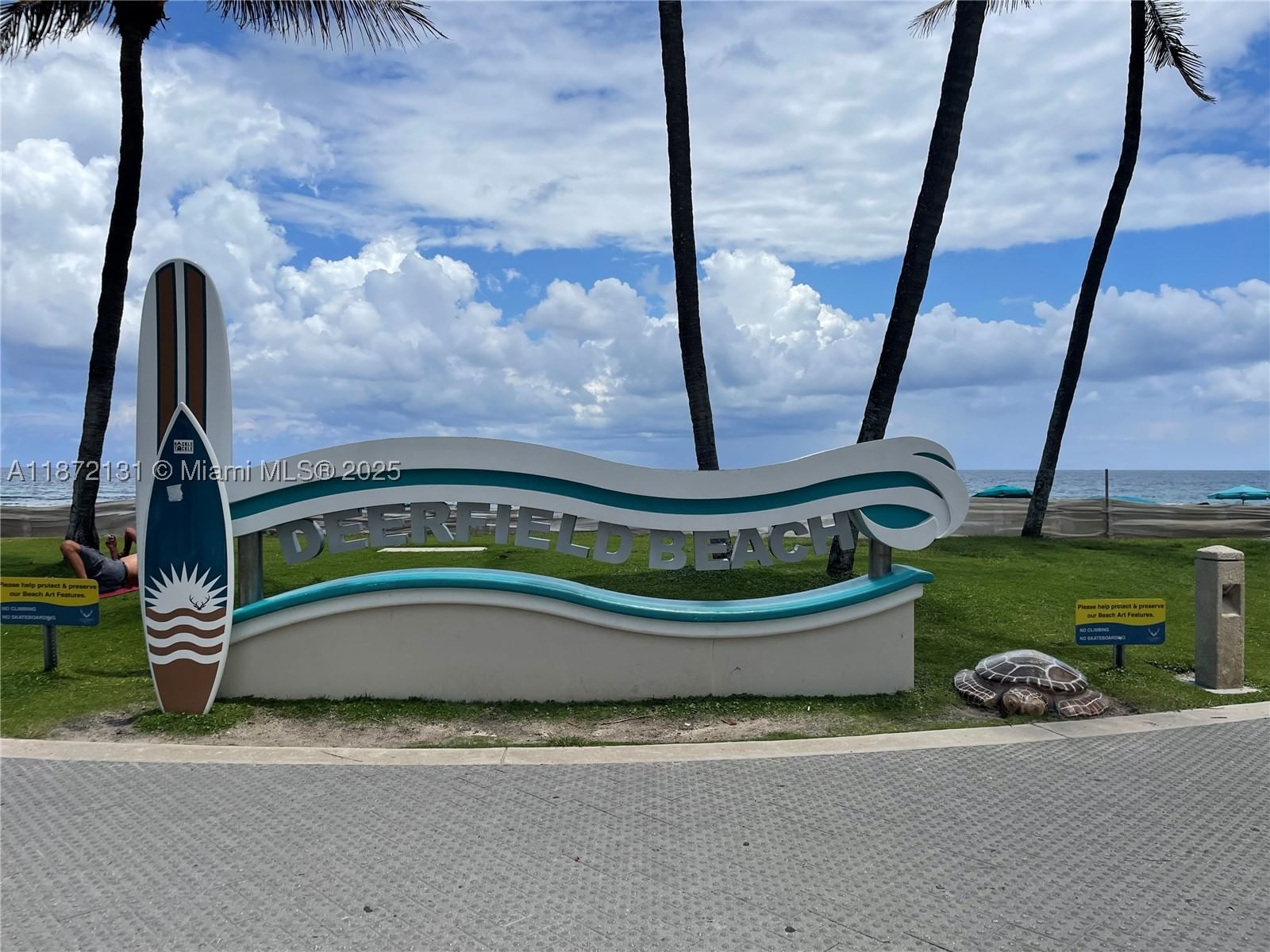 Real estate property located at 3033 Berkshire B #3033, Broward, Berkshire B Condo, Deerfield Beach, FL