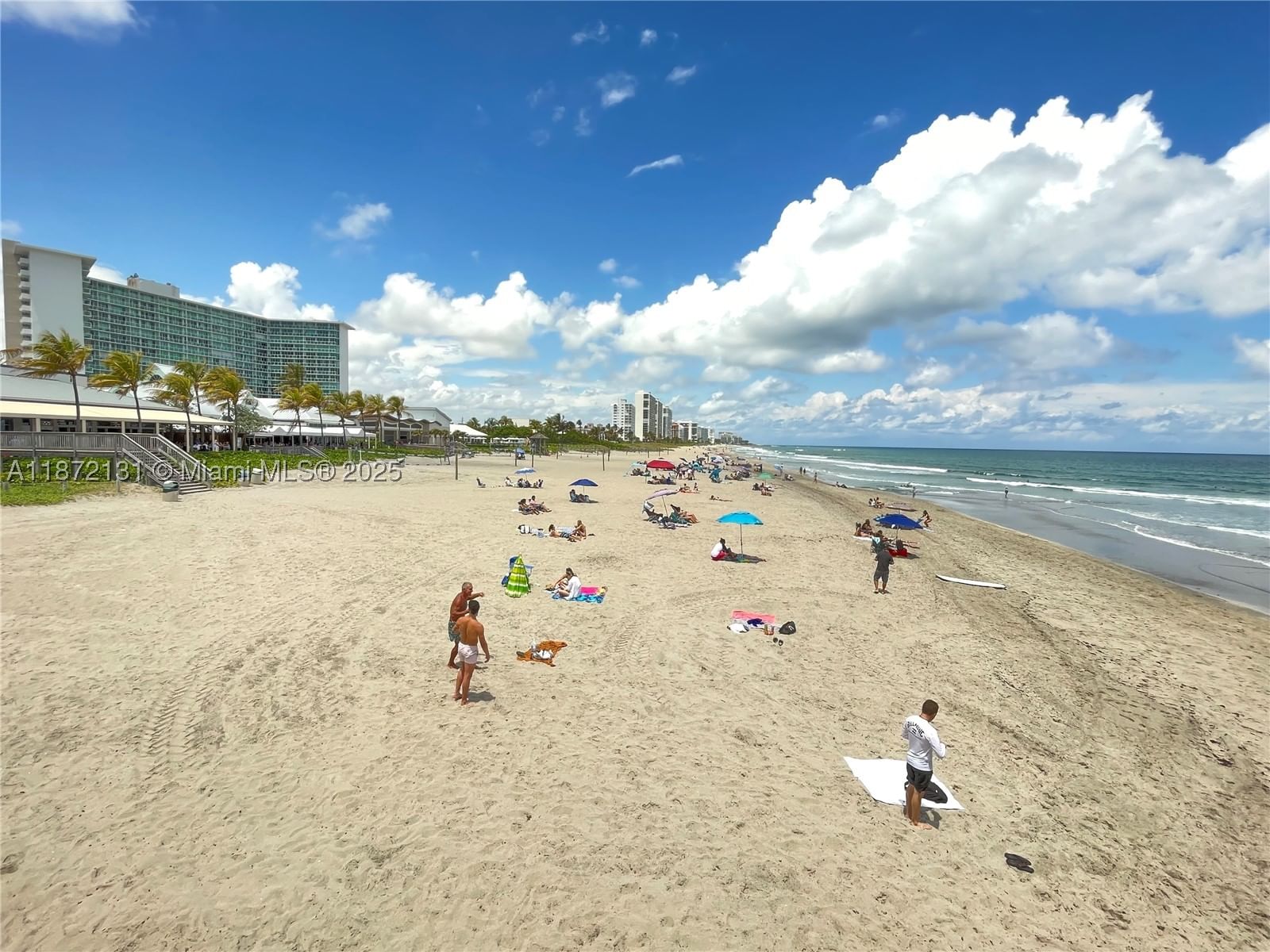 Real estate property located at 3033 Berkshire B #3033, Broward, Berkshire B Condo, Deerfield Beach, FL