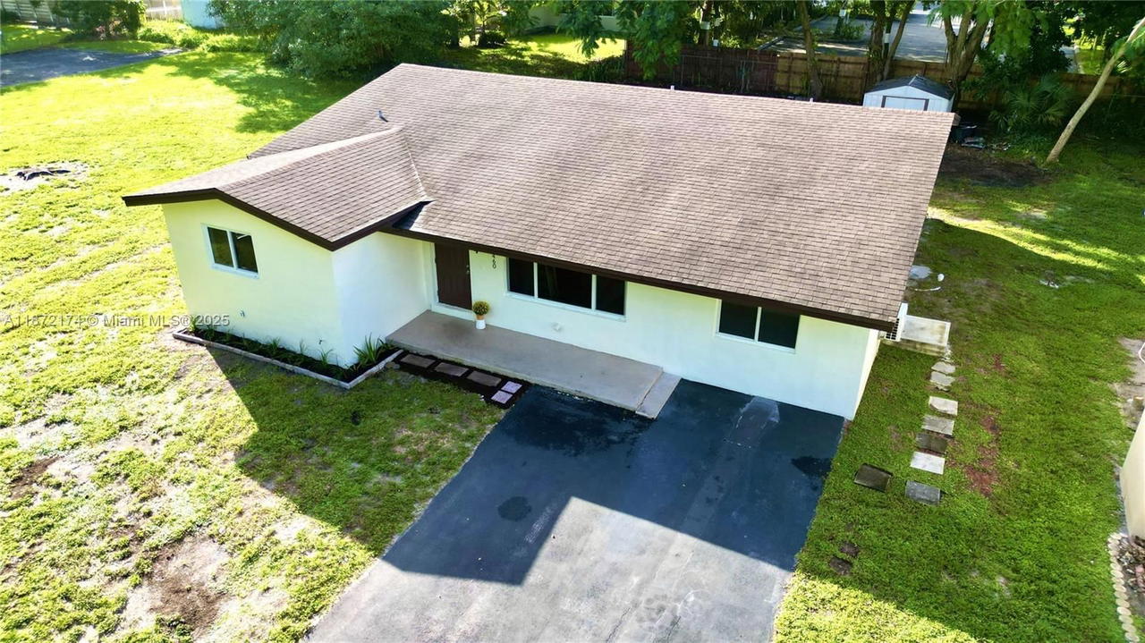 Real estate property located at 4460 59th Ct, Broward, Frances Grove Estates, Dania Beach, FL