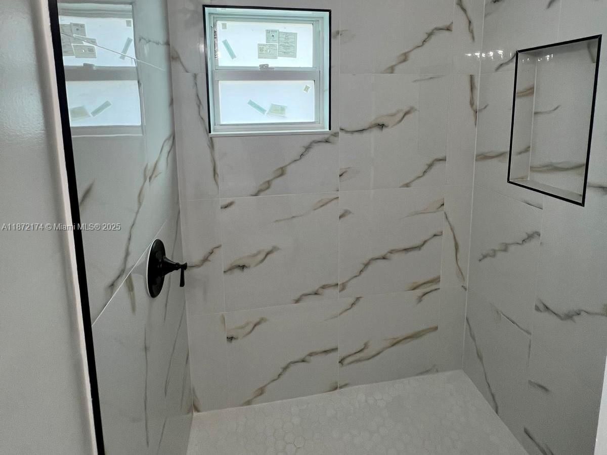 Real estate property located at 4460 59th Ct, Broward, Frances Grove Estates, Dania Beach, FL