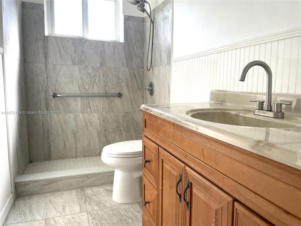 Real estate property located at 4460 59th Ct, Broward, Frances Grove Estates, Dania Beach, FL