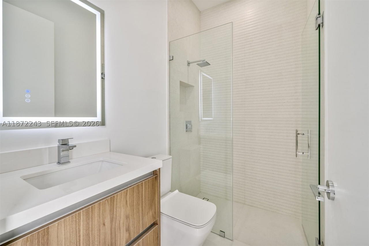 Real estate property located at 8620 112 ST, Miami-dade, N/a, Miami, FL