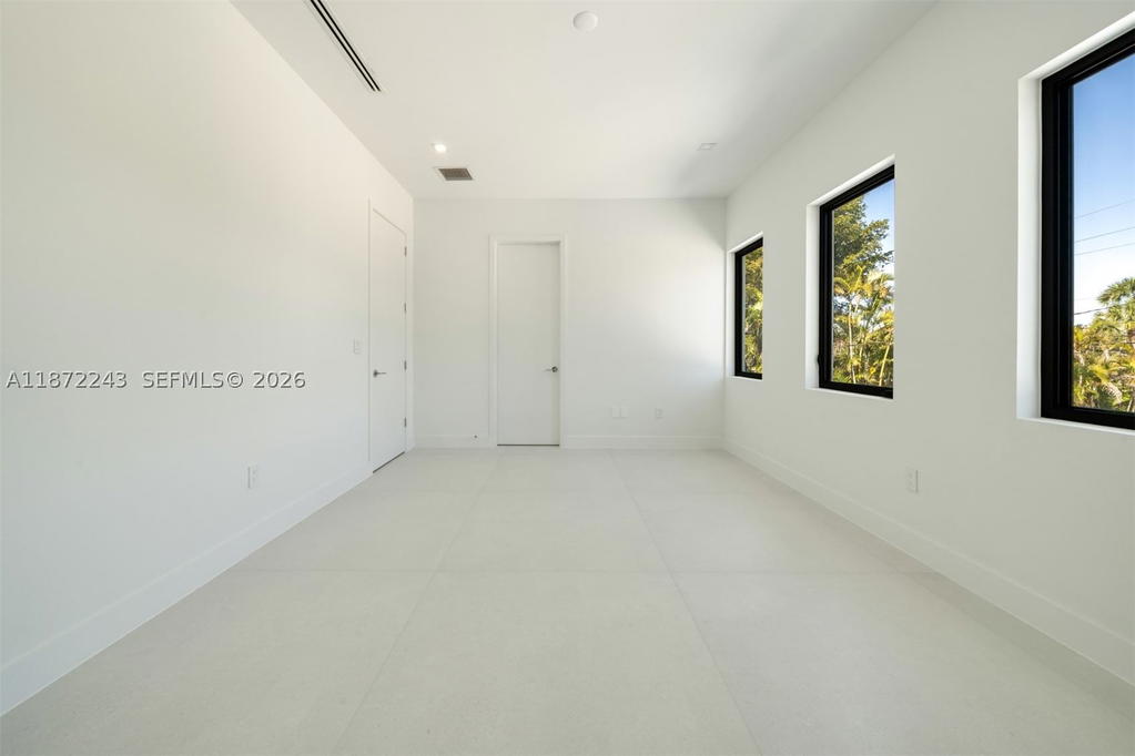 Real estate property located at 8620 112 ST, Miami-dade, N/a, Miami, FL