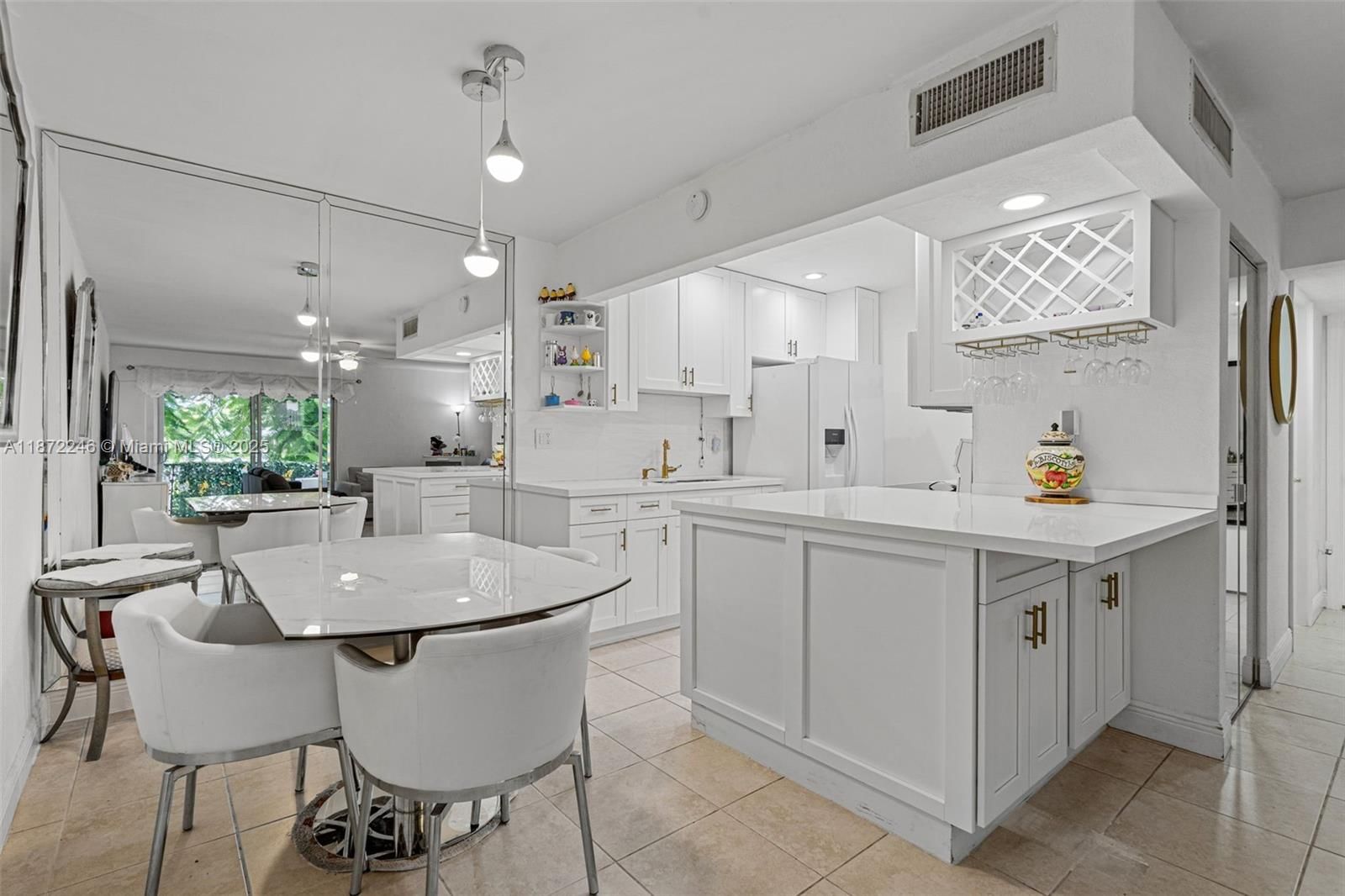 Real estate property located at 10834 Kendall Dr X12, Miami-dade, Spanish Trace Condo, Miami, FL