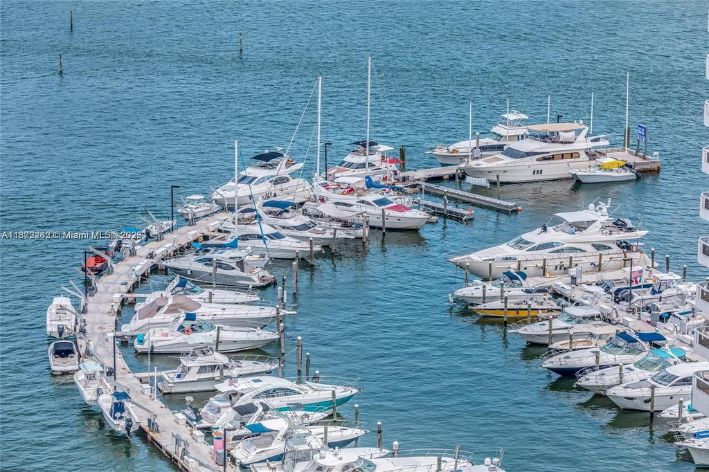 Real estate property located at 1750 Bayshore Dr #2402, Miami-dade, Opera Tower Condo, Miami, FL