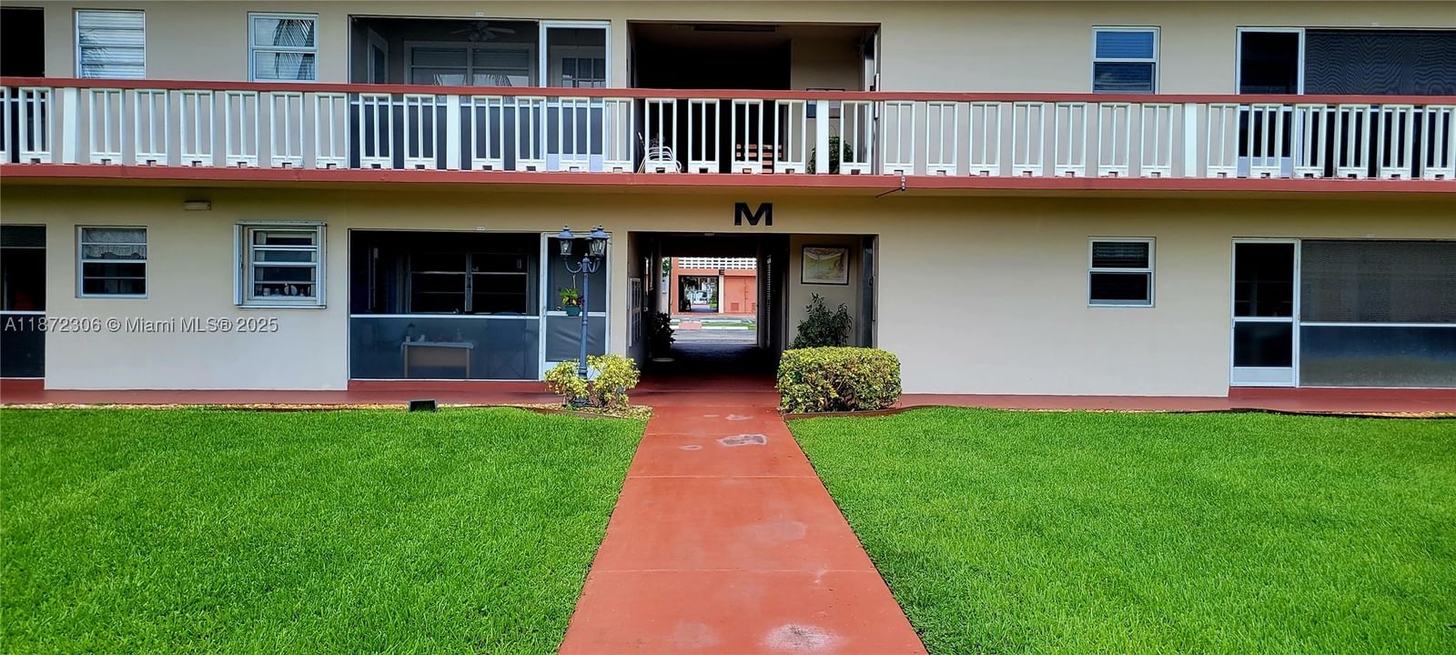 Real estate property located at 5300 Washington St M107, Broward, Beverly Hills Condo Numbe, Hollywood, FL
