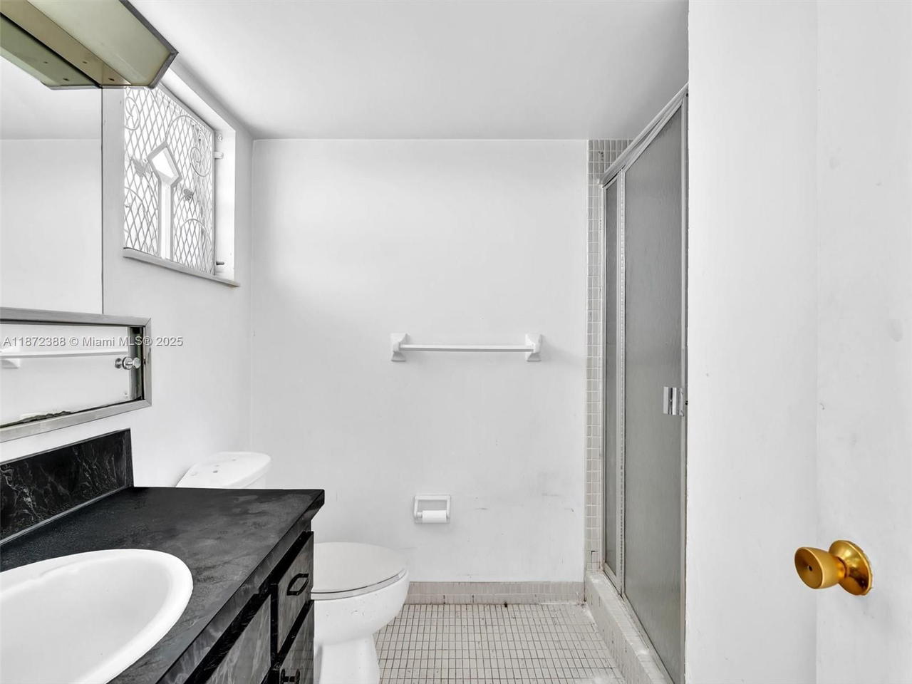 Real estate property located at 445 195th St #431, Miami-dade, Royal Oaks Condo, Miami, FL