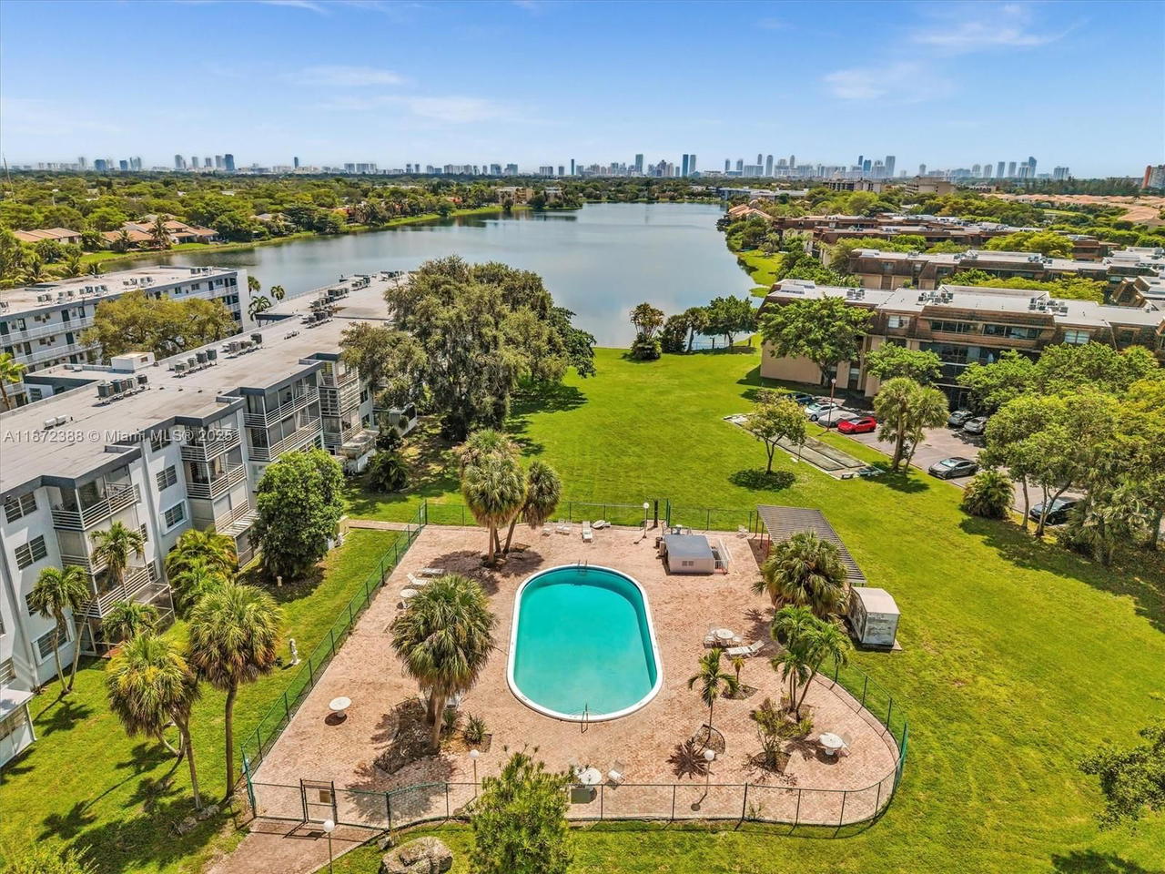 Real estate property located at 445 195th St #431, Miami-dade, Royal Oaks Condo, Miami, FL