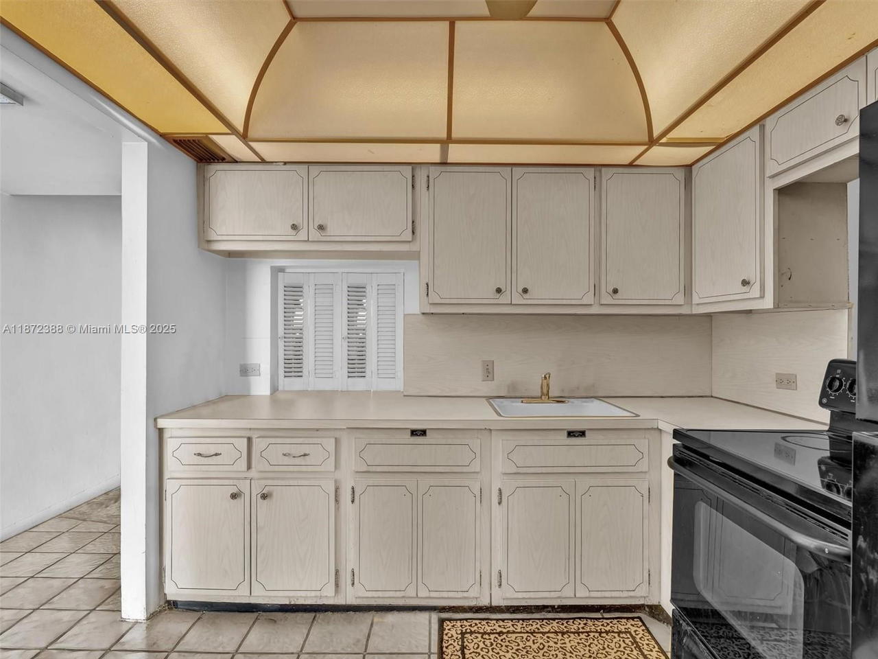 Real estate property located at 445 195th St #431, Miami-dade, Royal Oaks Condo, Miami, FL