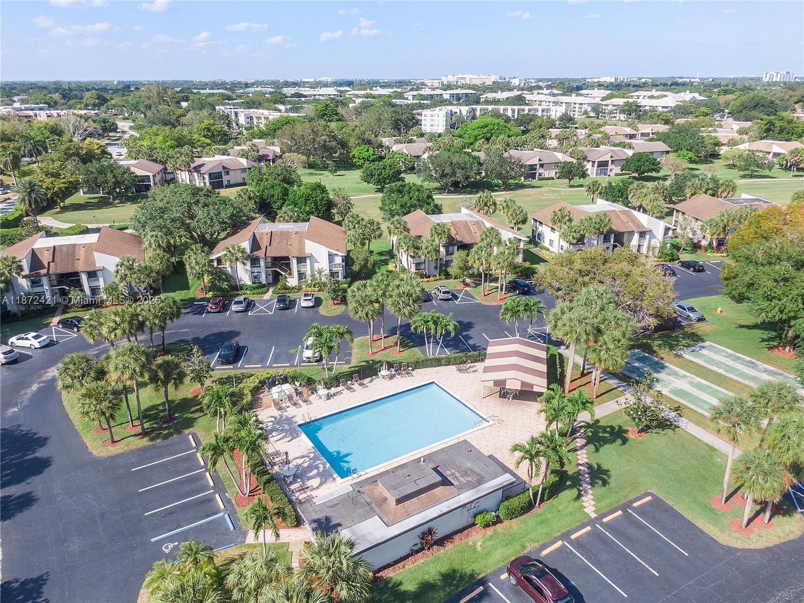 Real estate property located at 9431 Live Oak Pl #205, Broward, Live Oak Condo Twelve, Davie, FL