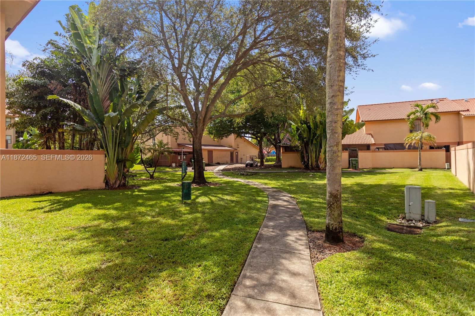 Real estate property located at 949 SW 113th Ter, Broward, Herons Landing, Pembroke Pines, FL