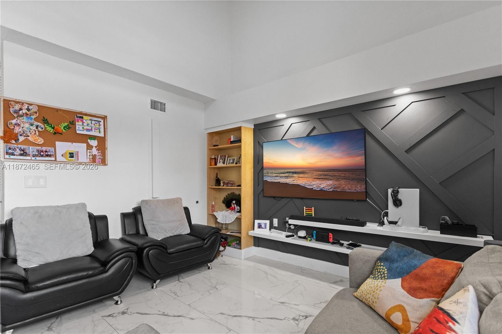 Real estate property located at 949 SW 113th Ter, Broward, Herons Landing, Pembroke Pines, FL
