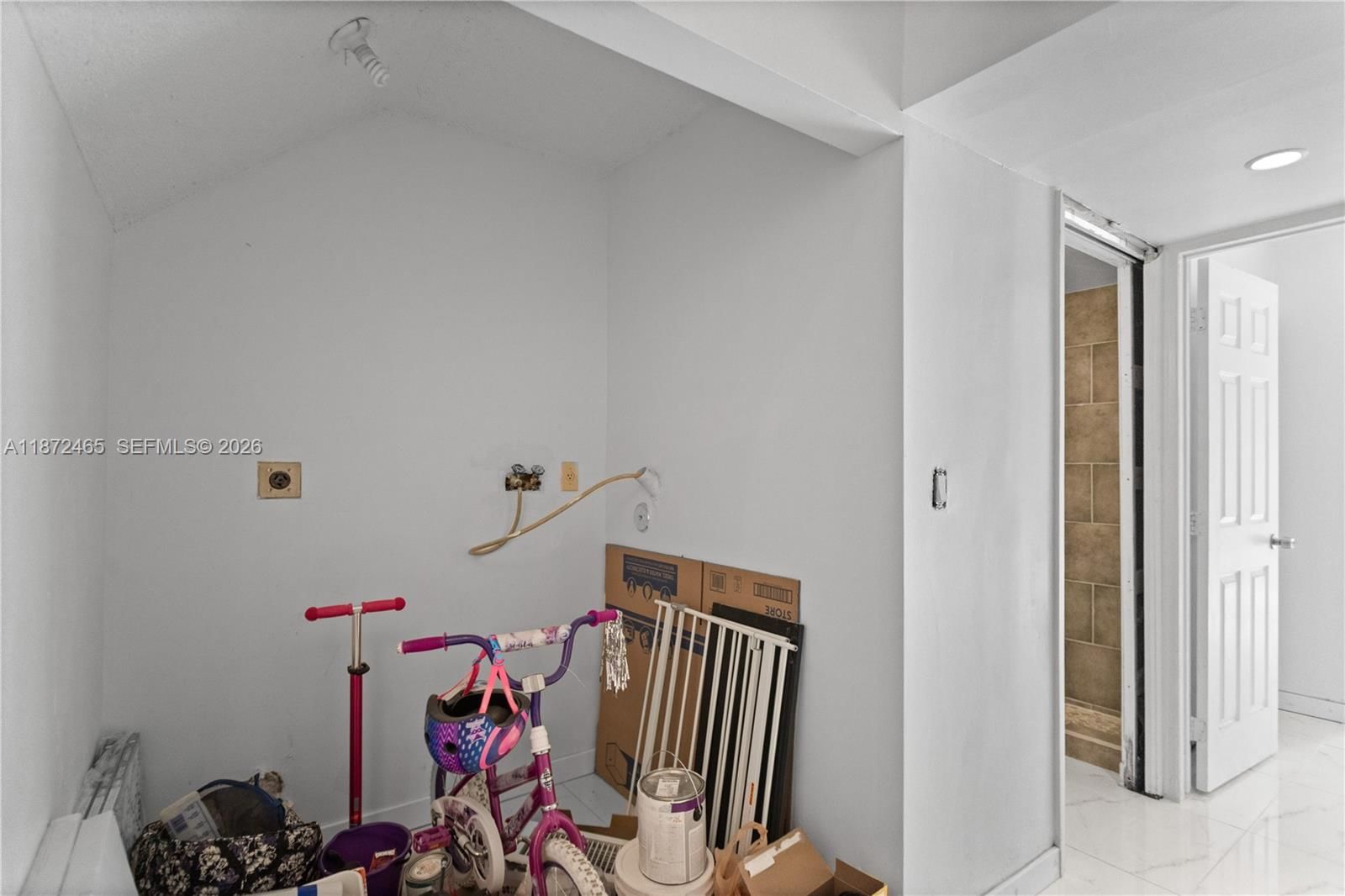 Real estate property located at 949 SW 113th Ter, Broward, Herons Landing, Pembroke Pines, FL