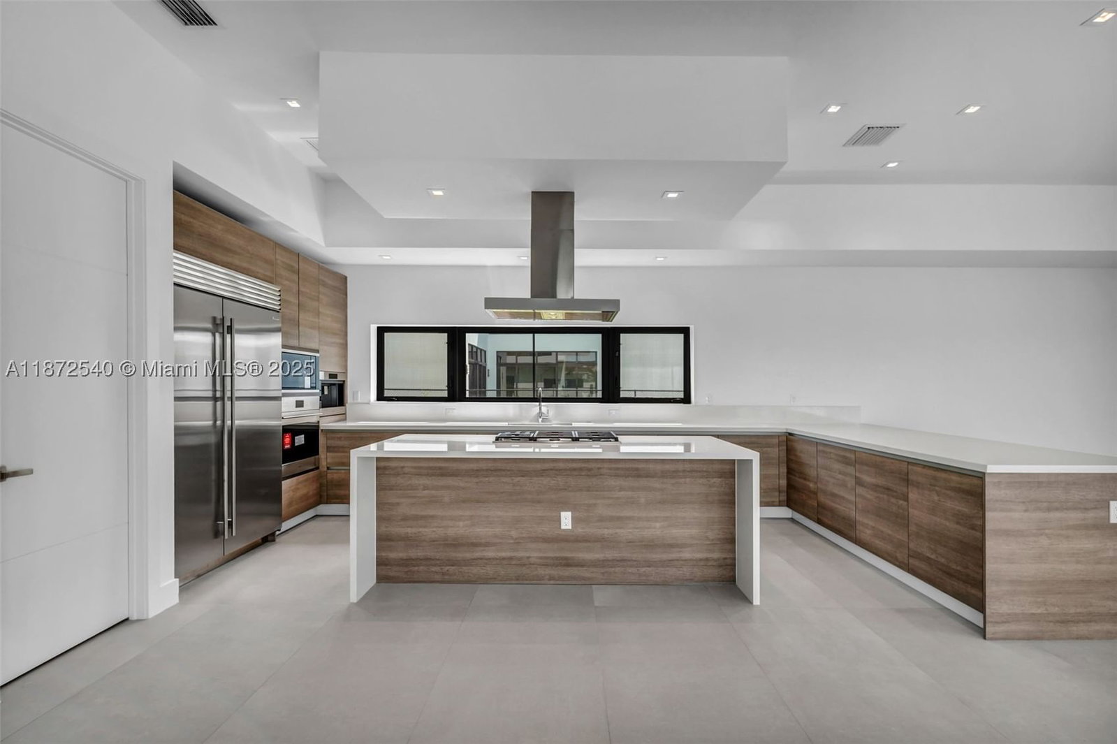 Real estate property located at 16740 Botaniko Dr N, Broward, Weston Estates, Weston, FL