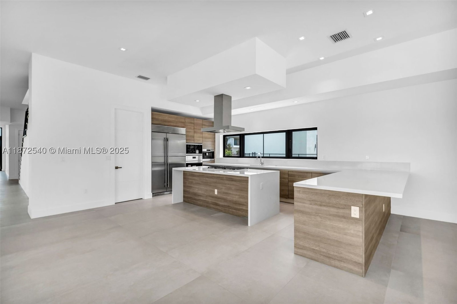 Real estate property located at 16740 Botaniko Dr N, Broward, Weston Estates, Weston, FL