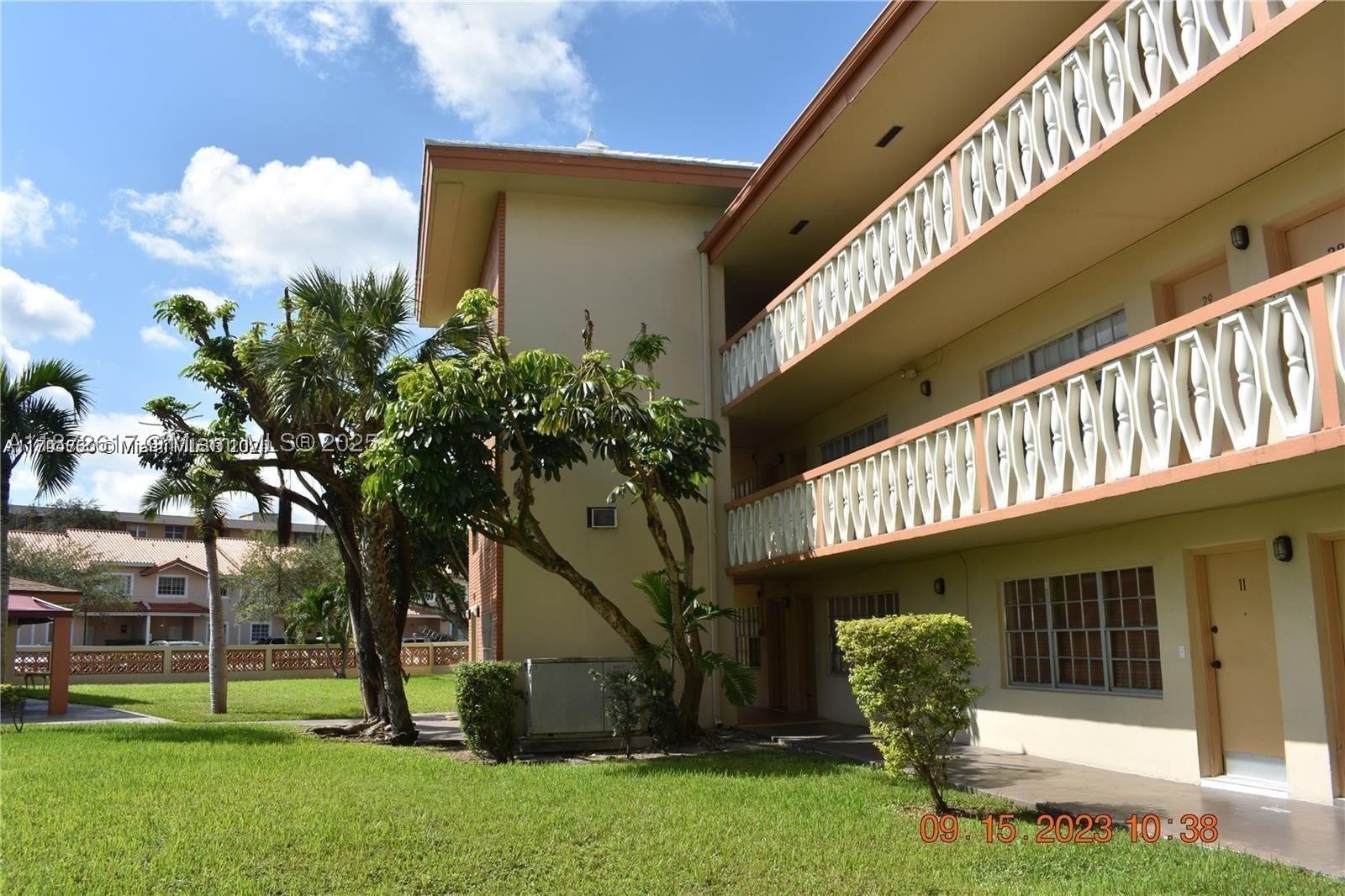 Real estate property located at 11855 19th Dr #10, Miami-dade, Sutton House Condo, North Miami, FL