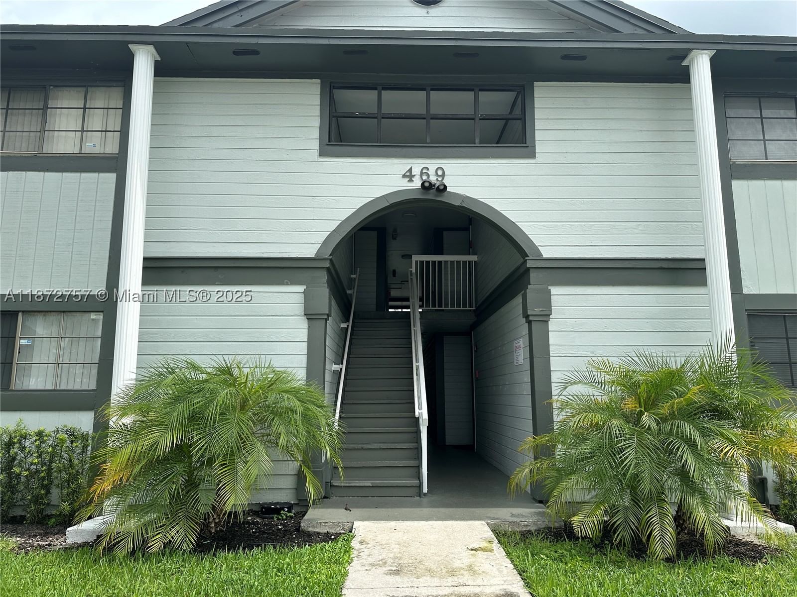 Real estate property located at 469 207th Ln #101, Miami-dade, Carmel Lakes Condo No 1, Miami, FL