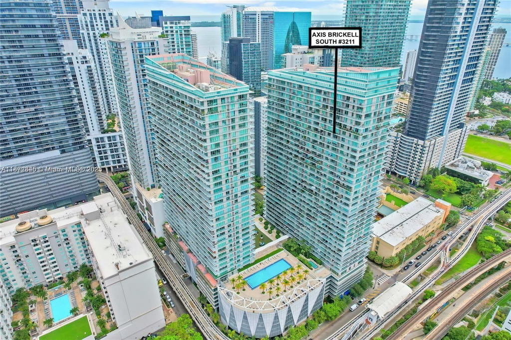 Real estate property located at 79 12th St #3211-S, Miami-dade, The Axis On Brickell Cond, Miami, FL