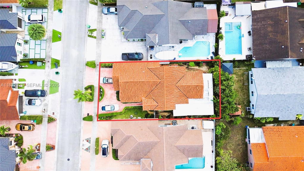 Real estate property located at 982 133rd Ct, Miami-dade, Venezia Homes Estates Ist, Miami, FL