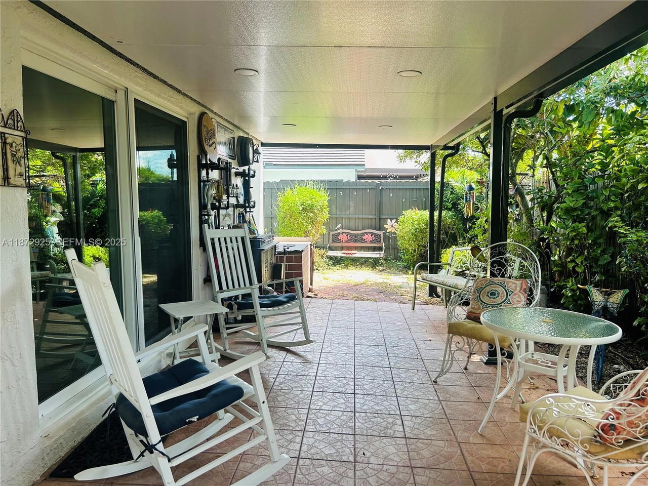 Real estate property located at 982 133rd Ct, Miami-dade, Venezia Homes Estates Ist, Miami, FL