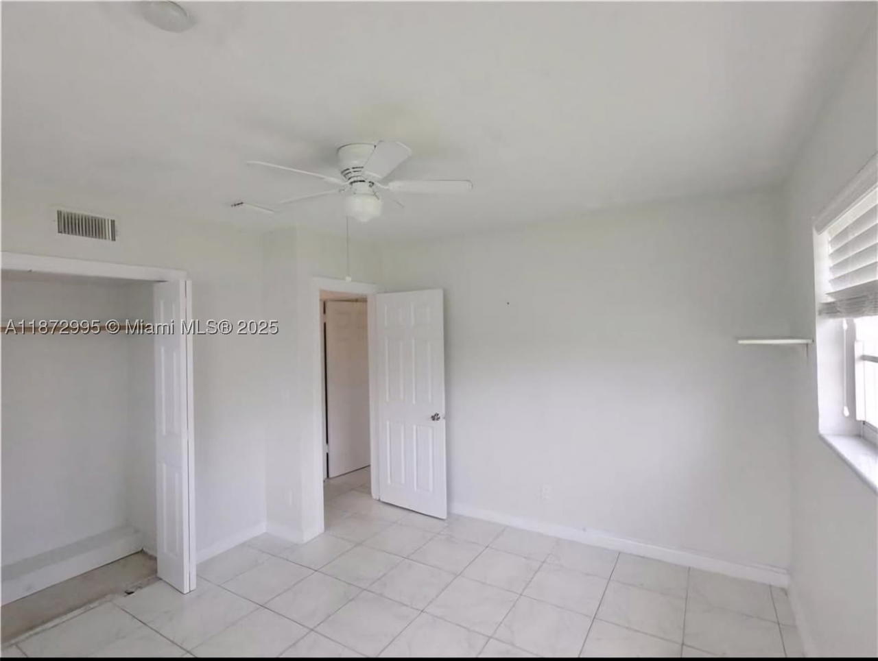 Real estate property located at 21140 26th Ave, Miami-dade, Sunswept Isle, Miami, FL