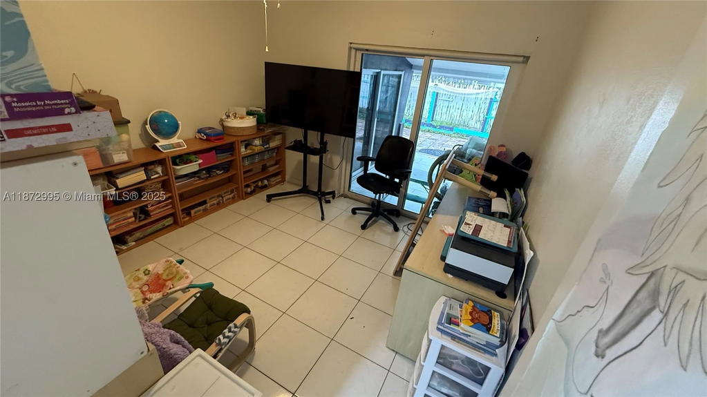 Real estate property located at 21140 26th Ave, Miami-dade, Sunswept Isle, Miami, FL