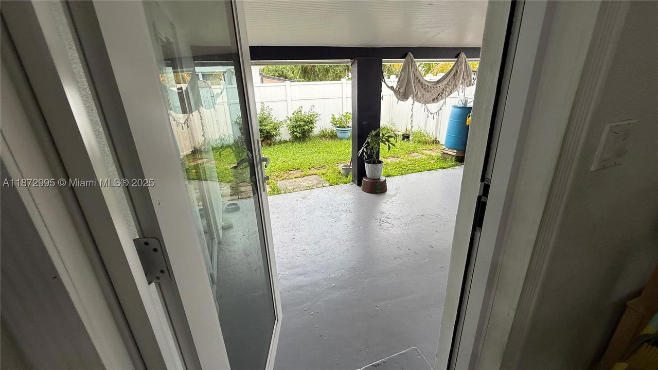 Real estate property located at 21140 26th Ave, Miami-dade, Sunswept Isle, Miami, FL