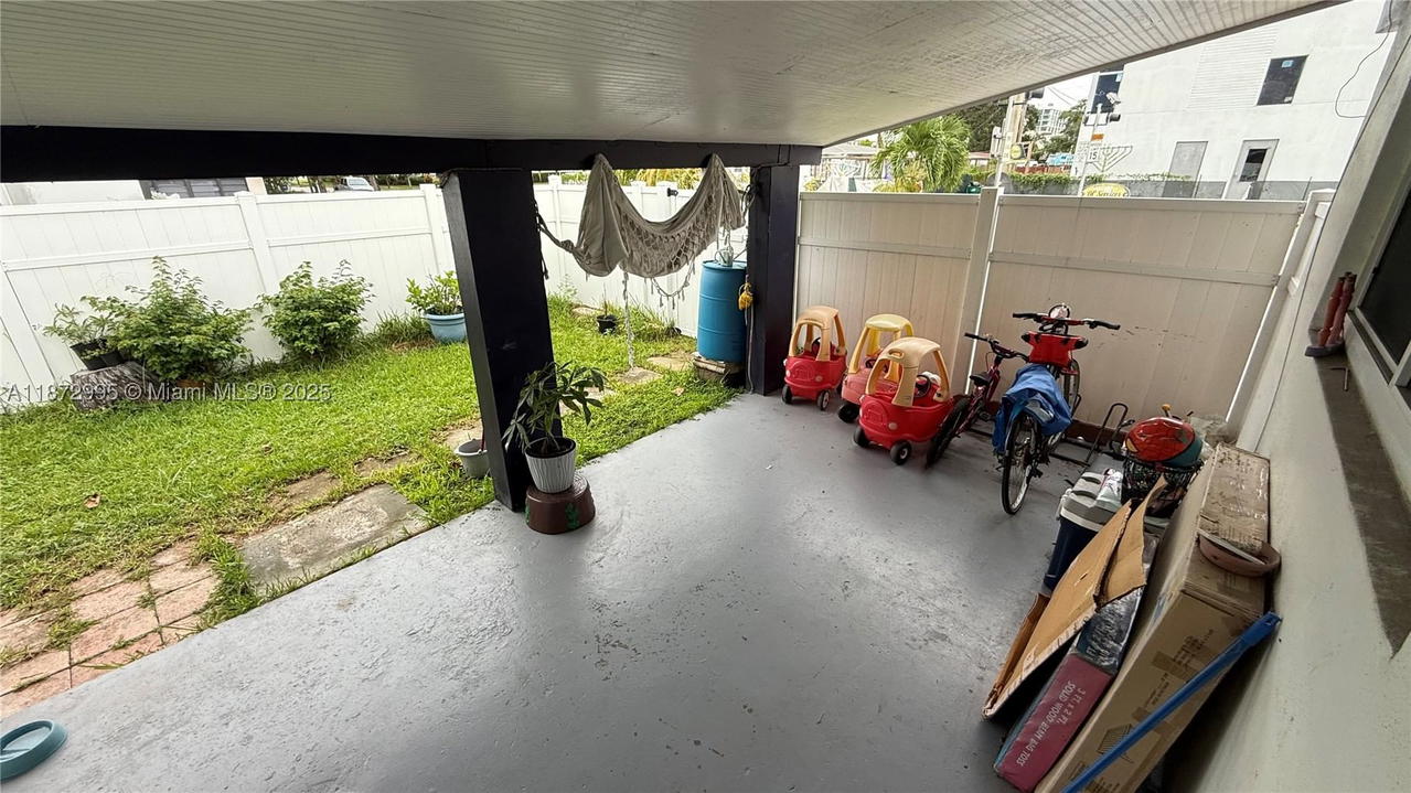 Real estate property located at 21140 26th Ave, Miami-dade, Sunswept Isle, Miami, FL