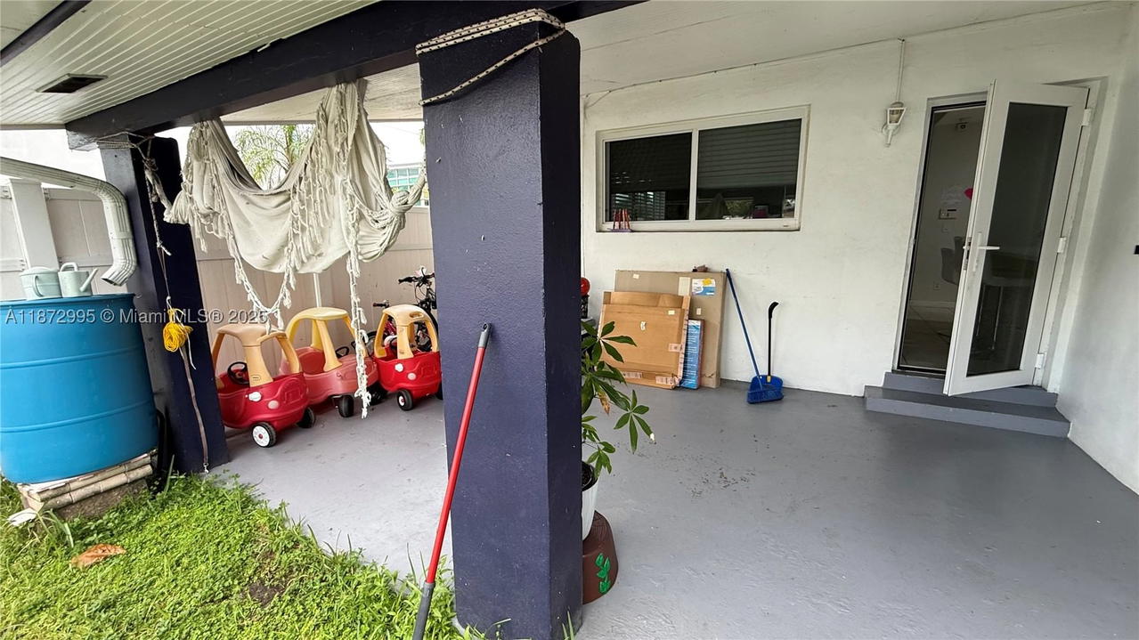Real estate property located at 21140 26th Ave, Miami-dade, Sunswept Isle, Miami, FL